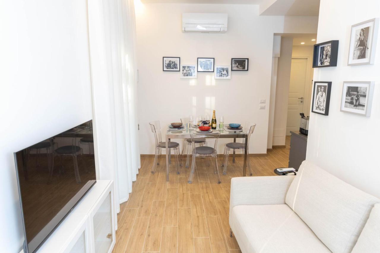 Colosseo Brightful Apartment With Rooftop Rome Bagian luar foto