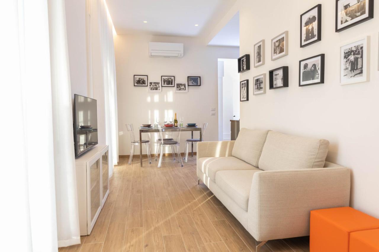 Colosseo Brightful Apartment With Rooftop Rome Bagian luar foto