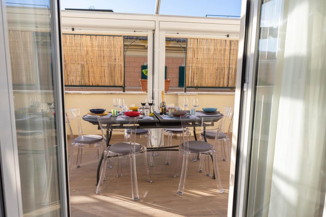 Colosseo Brightful Apartment With Rooftop Rome Bagian luar foto