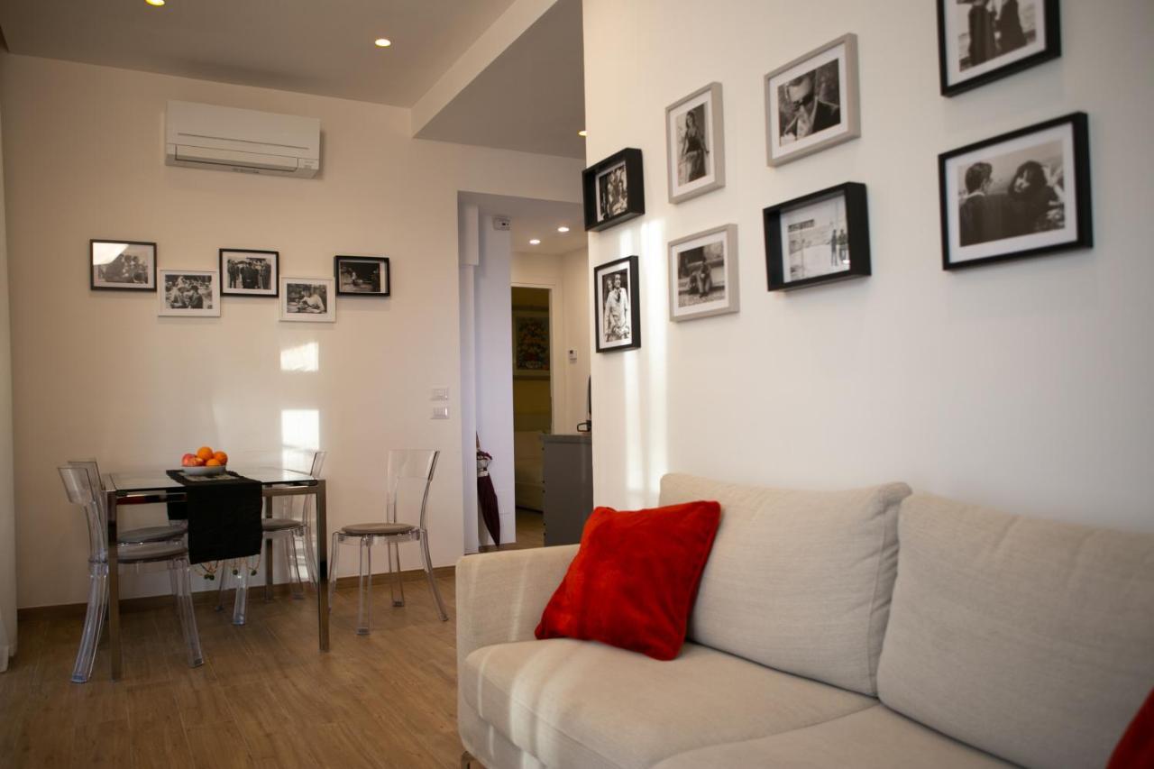 Colosseo Brightful Apartment With Rooftop Rome Bagian luar foto